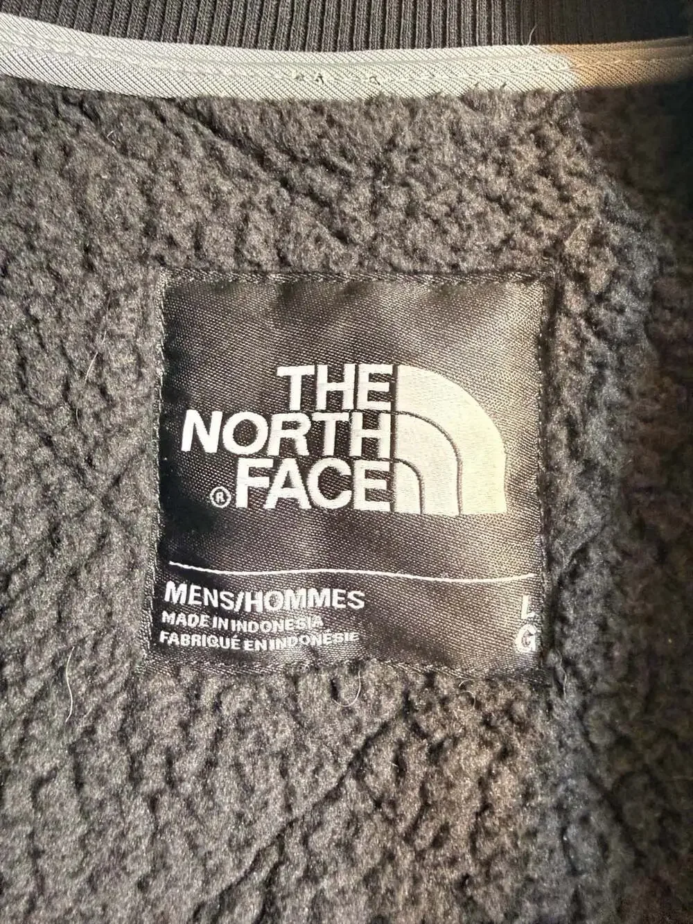 The North Face Mens Jester Quilted Bomber Jacket Gray Sherpa Lined Large